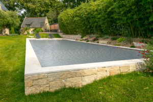 système de sécurité piscine : le volet immergé