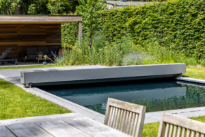 coverseal liner noir coté, sécuriser sa piscine en bretagne