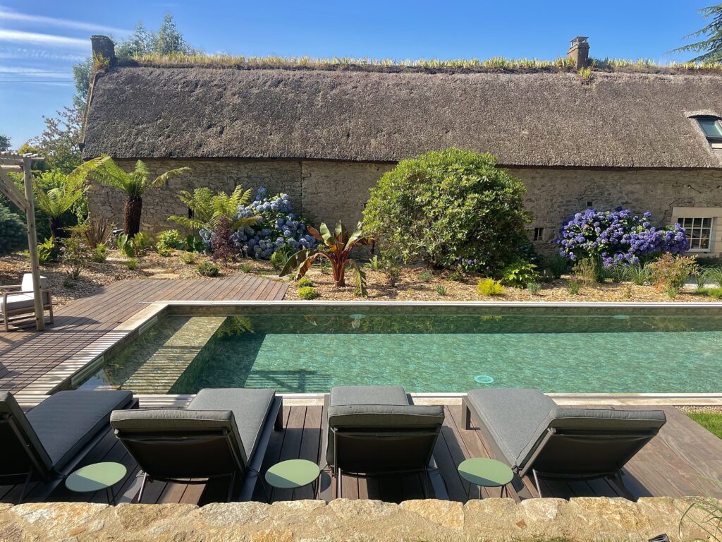 piscine theix avec transats